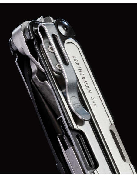 034-833076 LEATHERMAN įrankis "ARC" (su tekstiliniu dėklu ir papildomais atsuktuvais)