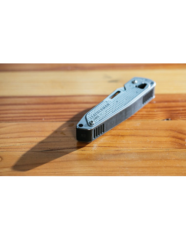 LEATHERMAN įrankis FREE T2