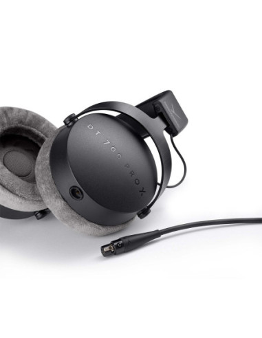 Beyerdynamic | Studio Headphones | DT 700 PRO X | Over-Ear | Black | Noise reduction
