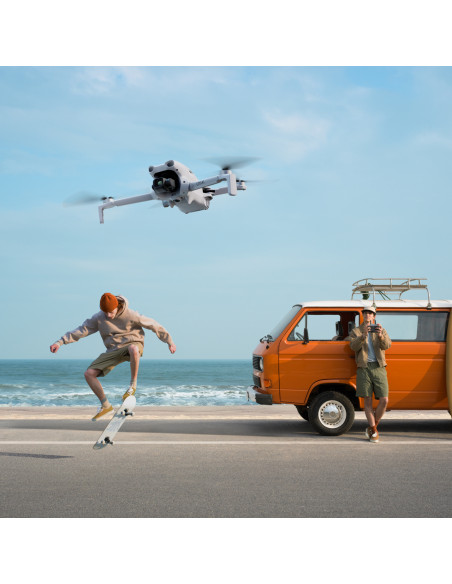 Dronas DJI Lito X1 su DJI RC-N3 valdymo pultu